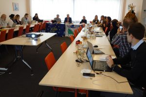 Zahájení monitorovací mise v zasedací místnosti na Ministerstvu životního prostředí